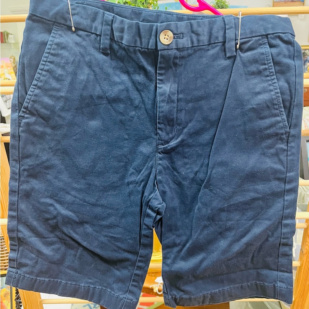 Vineyard Vines shorts